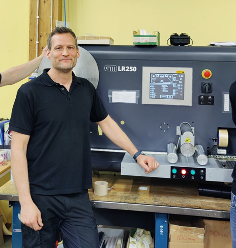 JoDi Etikketter installs a new LR250 Label Inspection Rewinder